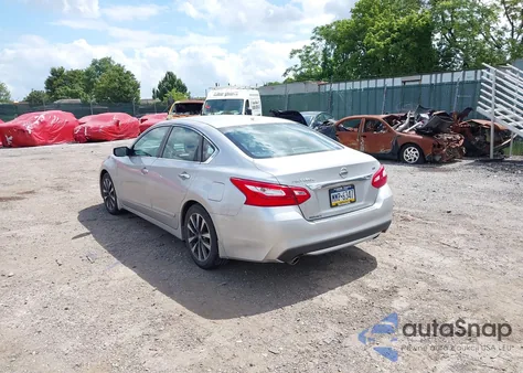 2016 Nissan Altima 2.5 Sv z USA, uszkodzony, nr VIN 1N4AL3AP2GC204368